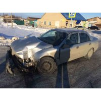 Продам а/м Mitsubishi Carisma битый