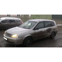 Продам а/м Kia Carens битый