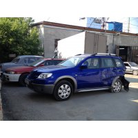 Продам а/м Mitsubishi Outlander битый