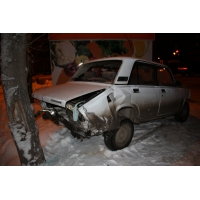 Продам а/м ВАЗ 2107 битый