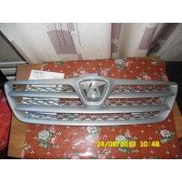 Продам рещётка радиатора  для Toyota Allex