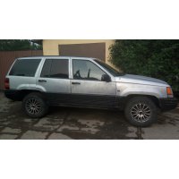 Продам а/м Jeep Grand Cherokee требующий вложений