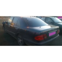 Продам а/м Mercedes-Benz E-класс битый