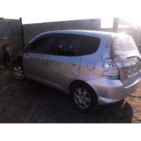 Продам а/м Honda Fit битый