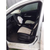 Продам а/м Kia Rio битый