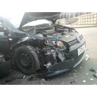 Продам а/м Volkswagen Polo битый