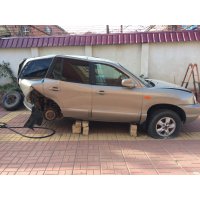 Продам а/м Hyundai Santa Fe Classic аварийный