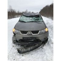 Продам а/м Mitsubishi Outlander XL аварийный