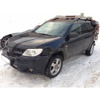Продам а/м Mitsubishi Outlander битый