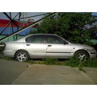 Продам а/м Nissan Primera битый