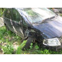 Продам а/м Volkswagen Sharan битый