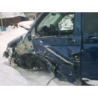 Продам а/м Volkswagen Multivan битый