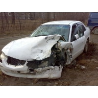Продам а/м Mazda Capella аварийный
