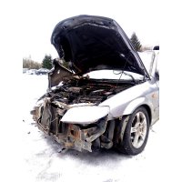Продам а/м Mazda 323 битый