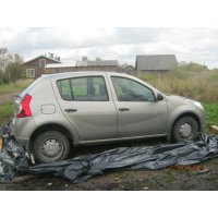 Продам а/м Renault Sandero битый