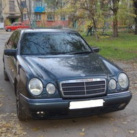 Продам а/м Mercedes-Benz E-класс битый
