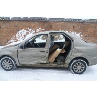 Продам а/м Renault Logan битый