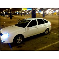 Продам а/м ВАЗ Priora аварийный