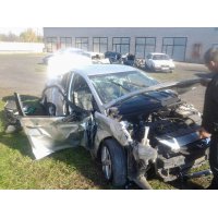 Продам а/м Hyundai Solaris битый