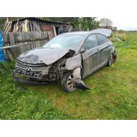 Продам а/м Hyundai Solaris битый