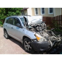 Продам а/м Toyota Rav 4 битый