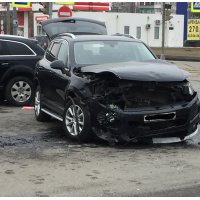 Продам а/м Volkswagen Touareg битый