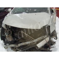 Продам а/м Toyota Avensis битый