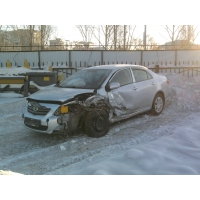 Продам а/м Toyota Corolla битый