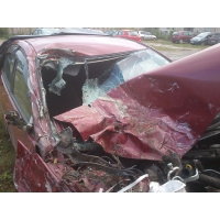 Продам а/м Hyundai Elantra битый