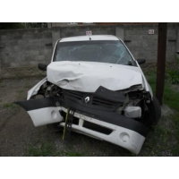 Продам а/м Renault Logan битый