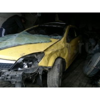 Продам а/м Opel Astra аварийный