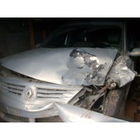 Продам а/м Renault Logan битый