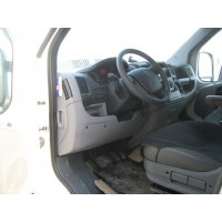Продам а/м Peugeot Boxer битый