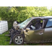Продам а/м Renault Grand Scenic битый