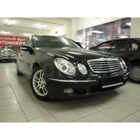 Продам Mercedes-Benz E-класс битый