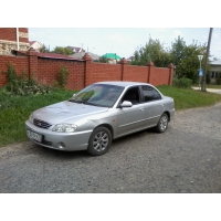 Продам а/м Kia Spectra битый