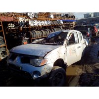 Продам а/м Mitsubishi L200 битый