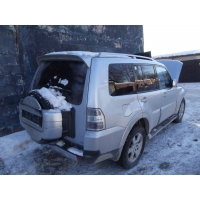 Продам а/м Mitsubishi Pajero битый