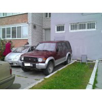 Продам а/м Mitsubishi Pajero требующий вложений