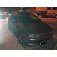 Продам а/м Peugeot 206 битый