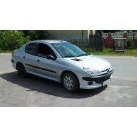 Продам а/м Peugeot 206 требующий вложений
