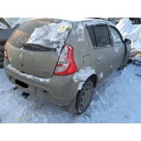 Продам а/м Renault Sandero битый