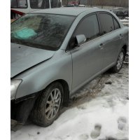 Продам а/м Toyota Avensis битый