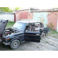 Продам а/м ВАЗ 2106 аварийный