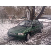 Продам двери  для Ford Escort