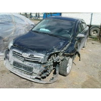 Продам а/м Toyota Avensis битый