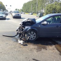 Продам а/м Opel Astra битый
