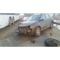 Продам а/м Renault Duster битый