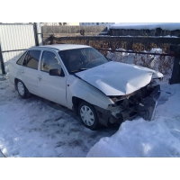 Продам а/м Daewoo Nexia битый